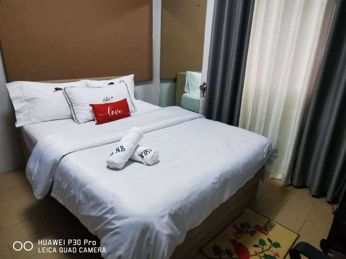 Staycation Condotel @ 150 Newport Pasay City Манила Екстериор снимка